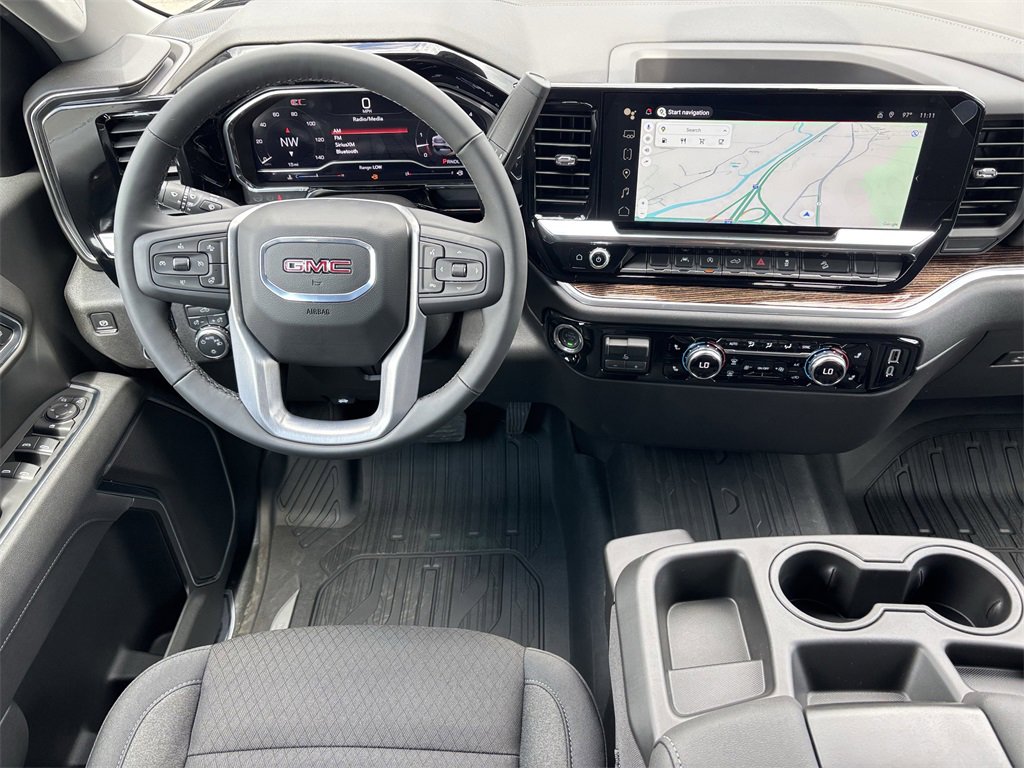 2025 Gmc Sierra 1500 SLE photo 3