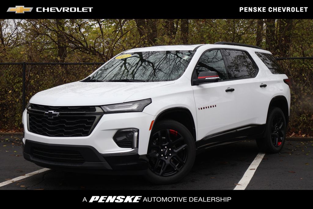 2023 Chevrolet Traverse Premier's photo