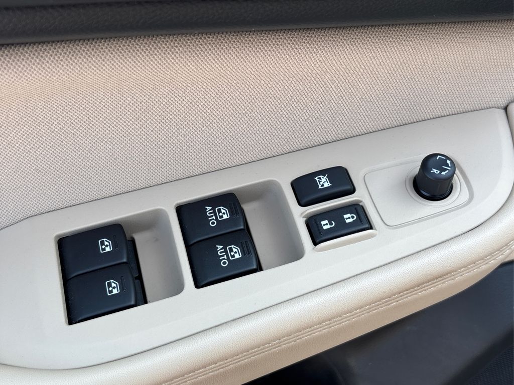 2019 Subaru Outback Premium photo 32