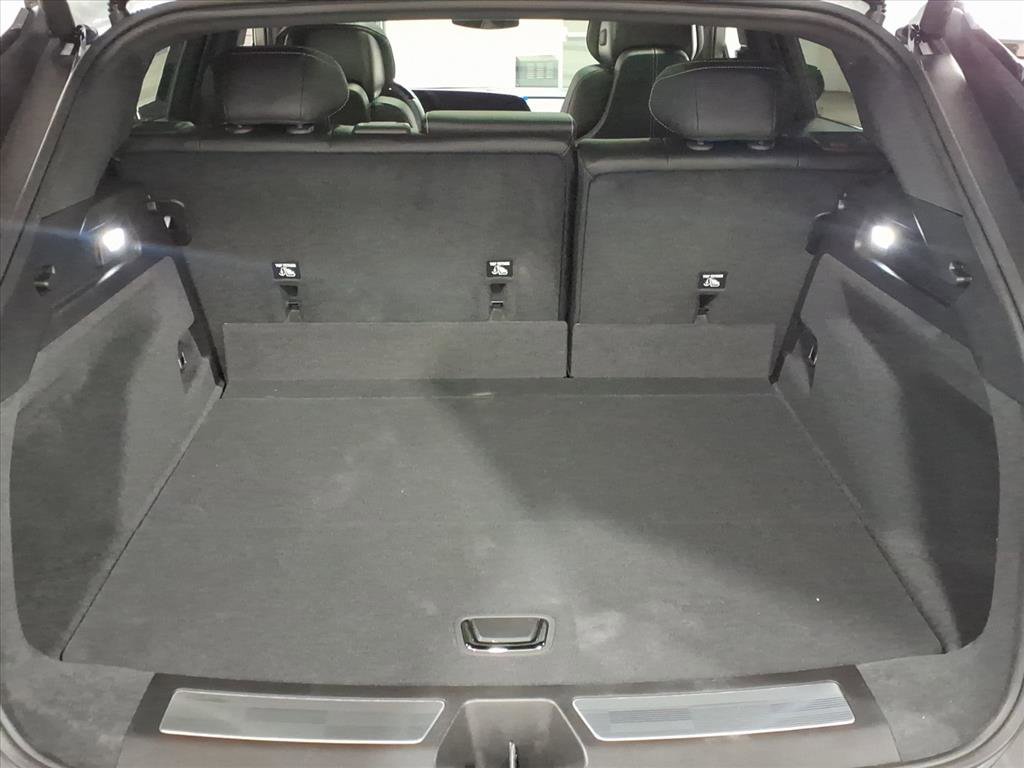 2026 Cadillac Lyriq Sport photo 4