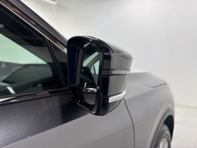 2023 Acura MDX SH-AWD photo 29