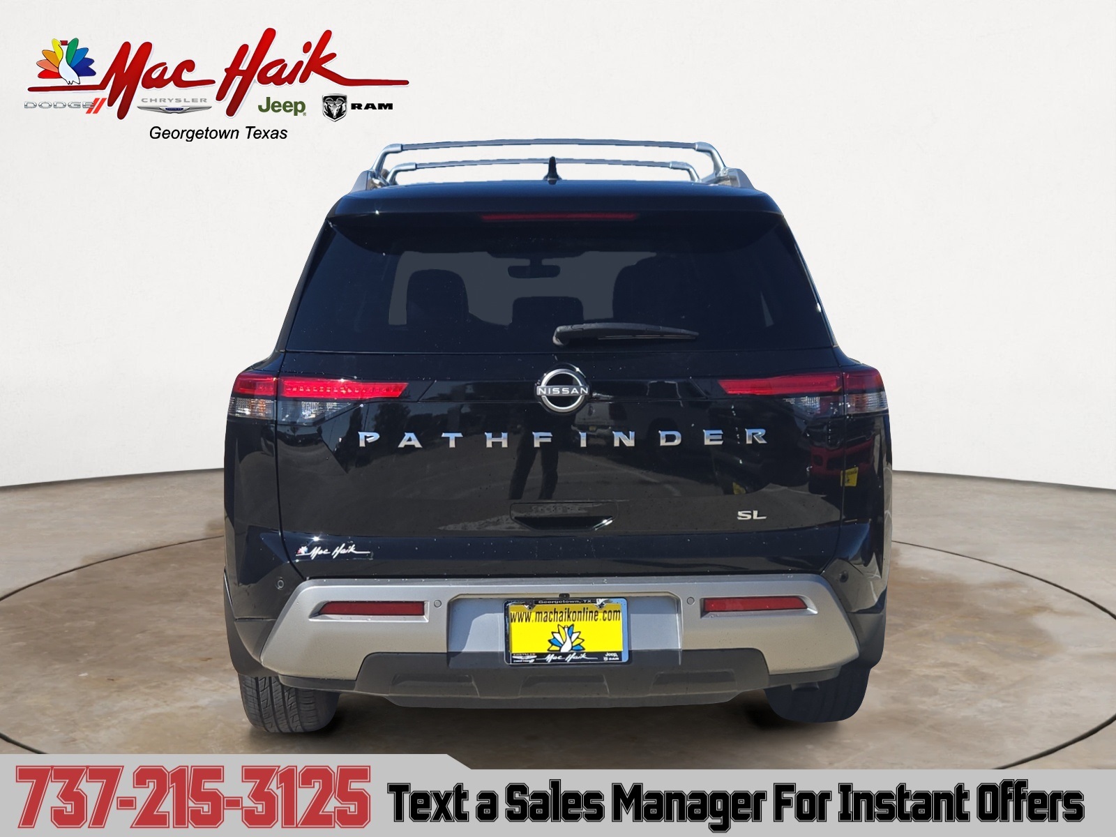 2024 Nissan Pathfinder SL photo 4