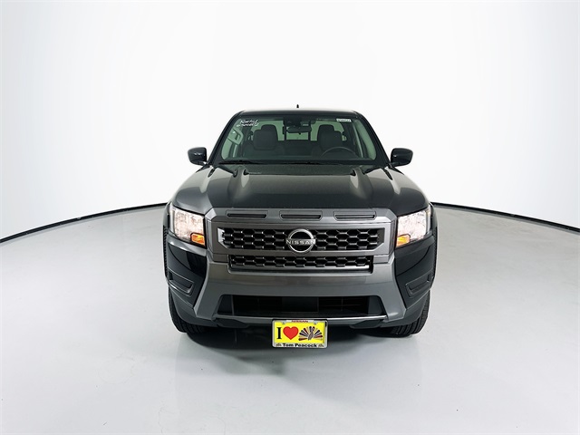 2025 Nissan Frontier SV photo 3