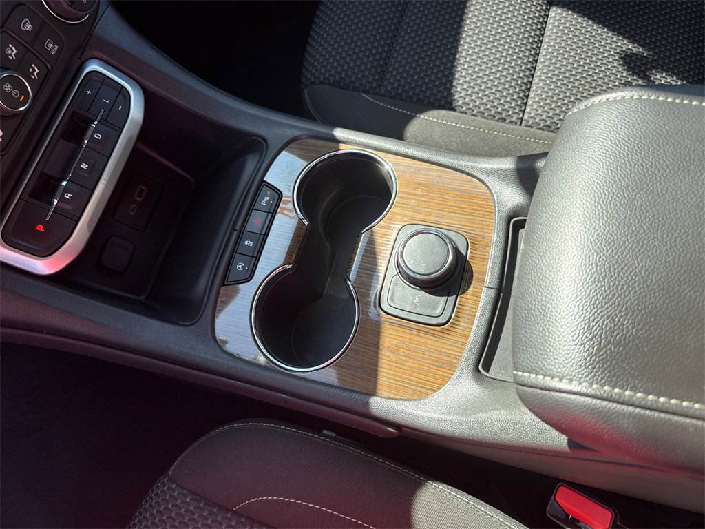2023 Gmc Acadia SLE photo 24