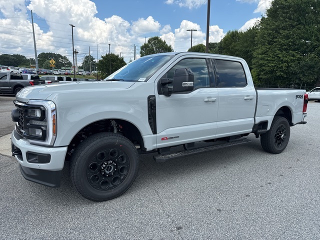 2025 Ford F-350 photo 6