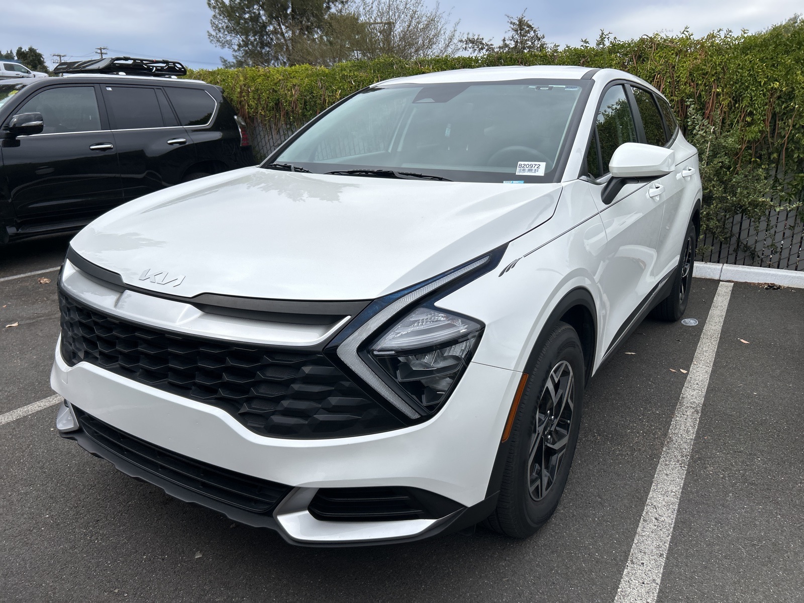 2023 Kia Sportage LX photo 2
