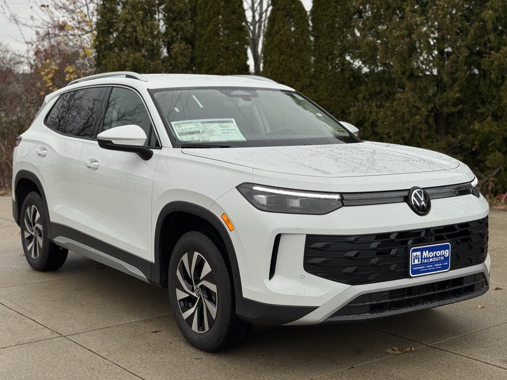 2026 Volkswagen Tiguan S's photo