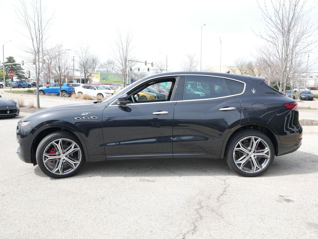2023 Maserati Levante GT photo 10