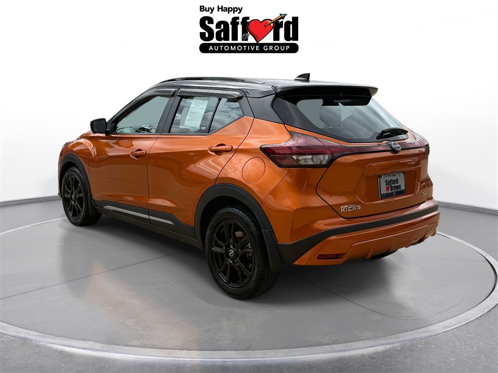 2022 Nissan Kicks SR photo 4