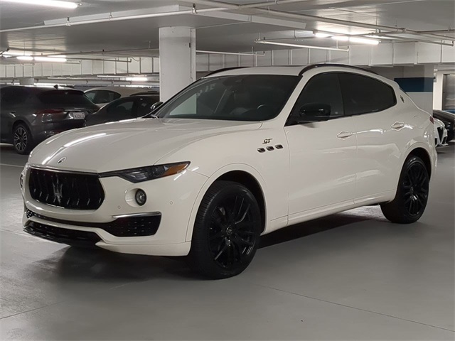 2022 Maserati Levante GT photo 3