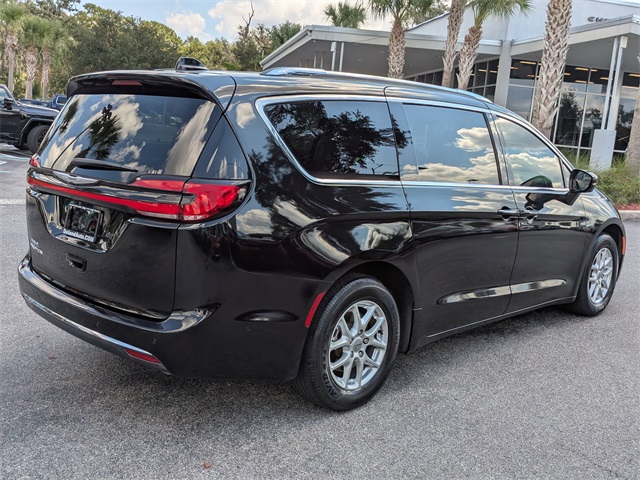 2021 Chrysler Pacifica Touring L photo 4