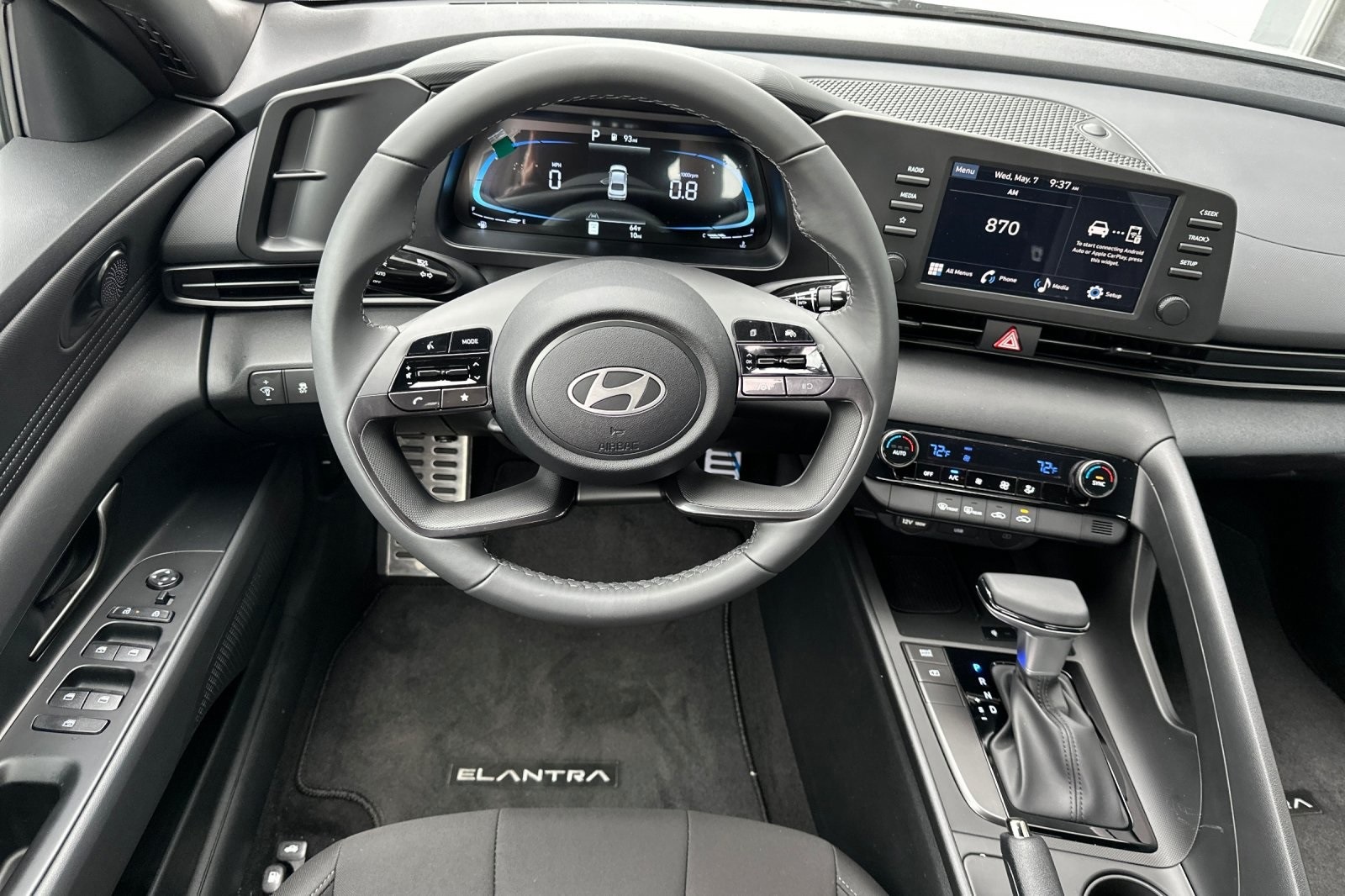 2025 Hyundai Elantra SEL Sport photo 14