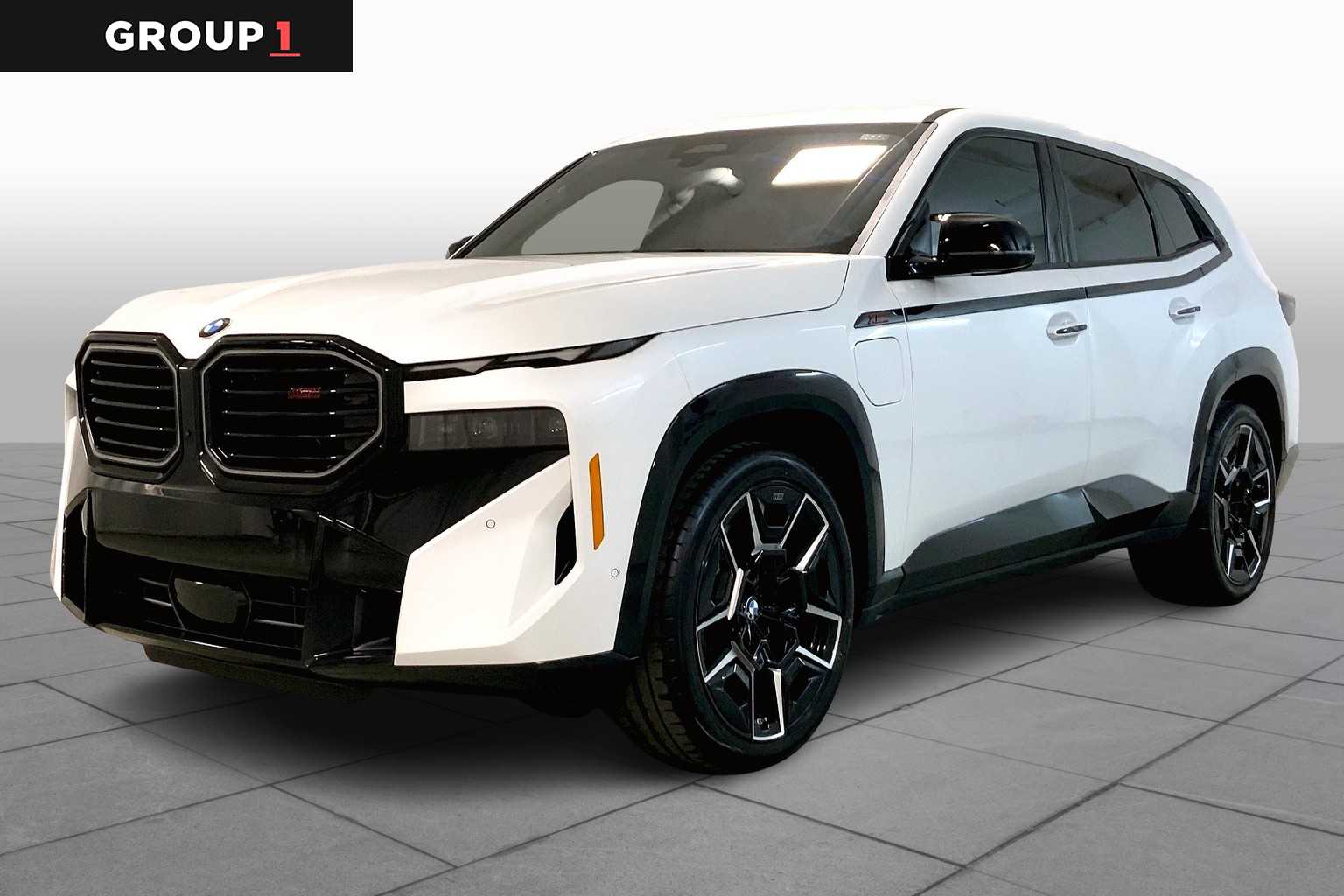 2026 BMW XM Base's photo