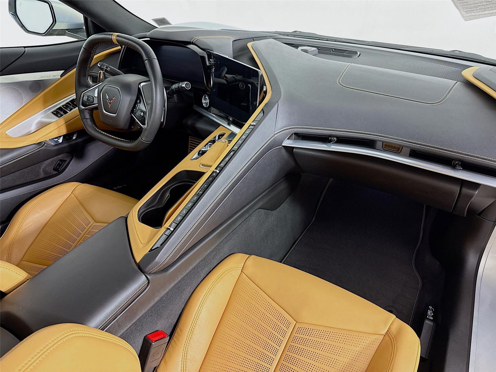 2021 Chevrolet Corvette Stingray 2LT photo 24