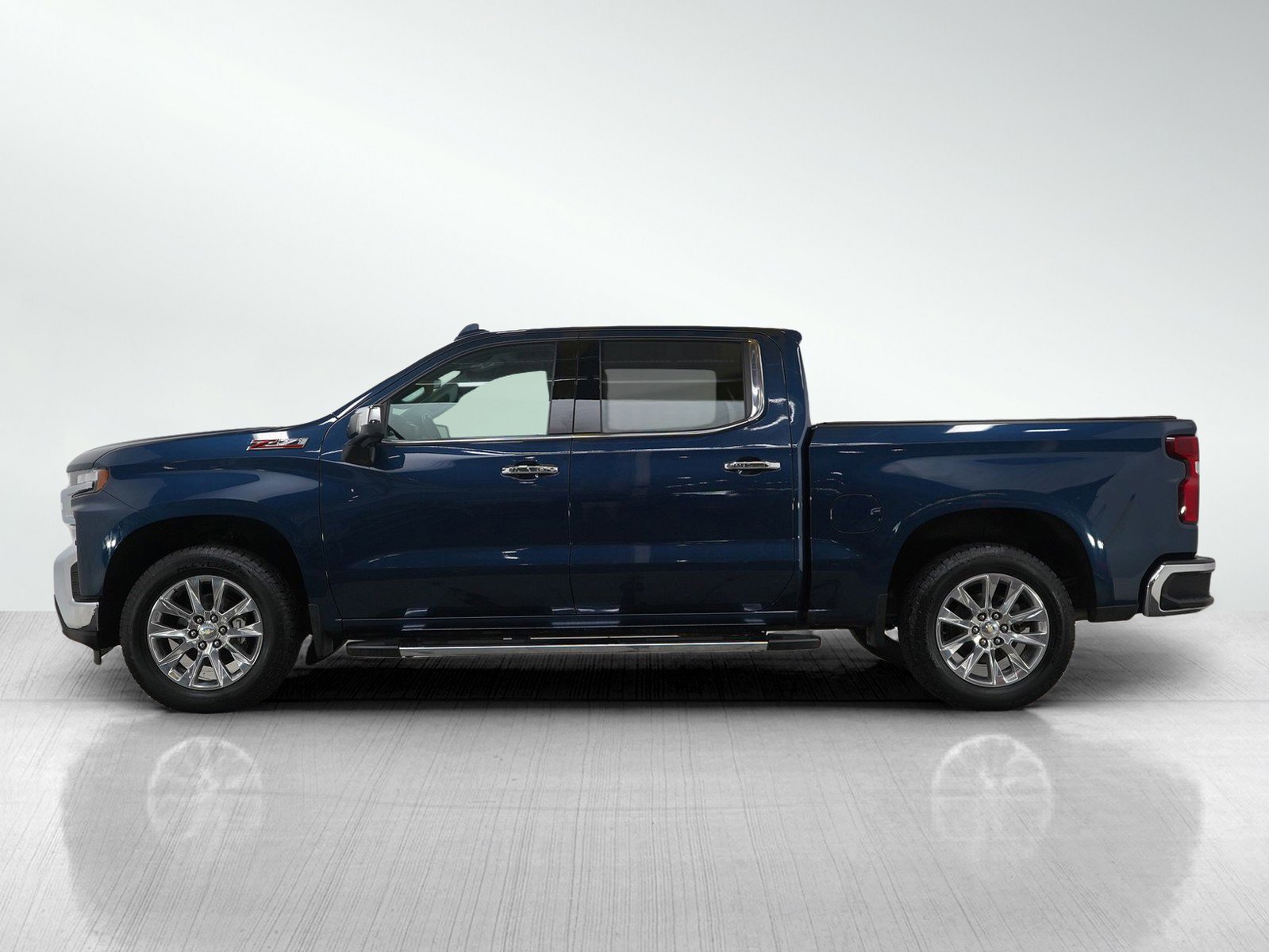 Used 2021 Chevrolet Silverado 1500 LTZ with VIN 1GCUYGED4MZ144716 for sale in White Bear Lake, Minnesota