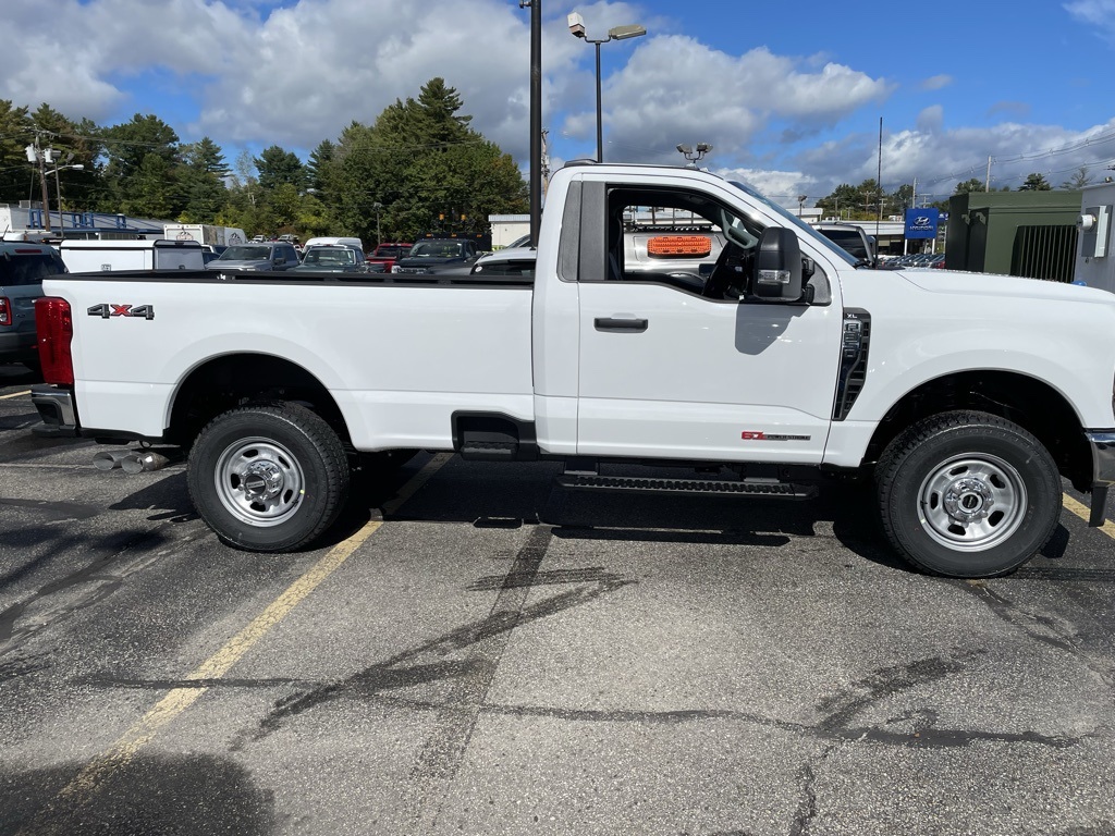2026 Ford F-350 XL photo 2