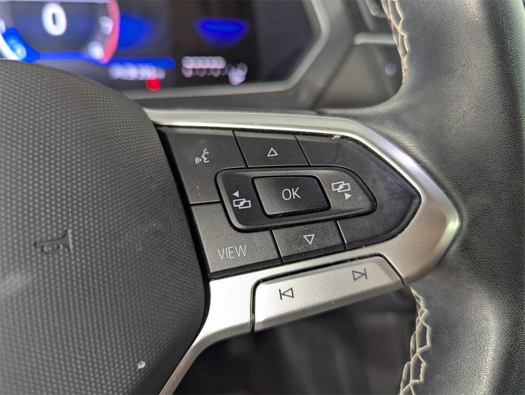 2022 Volkswagen Tiguan SE photo 17