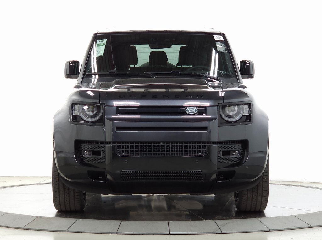 2025 LAND ROVER DEFENDER - Image 9