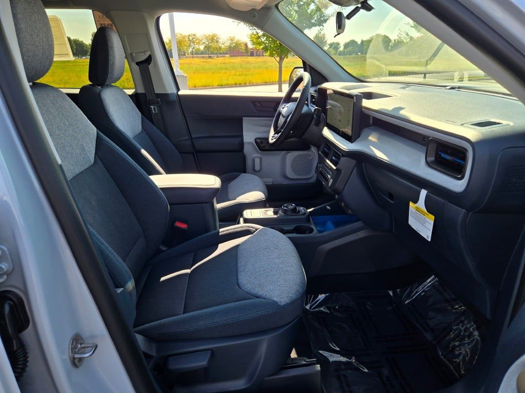 2025 Ford Maverick XLT photo 5