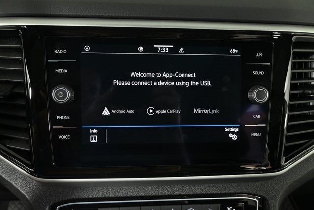 2022 Volkswagen Atlas Cross Sport SE Technology photo 21