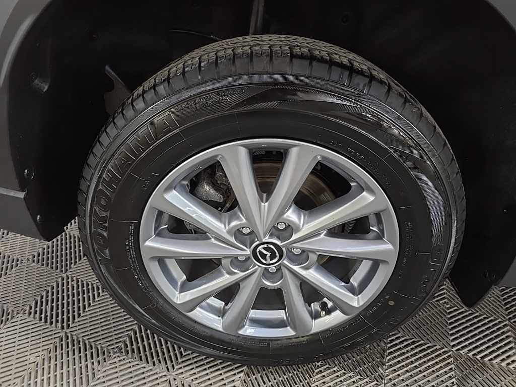 2023 Mazda CX-5 2.5 S Preferred photo 14