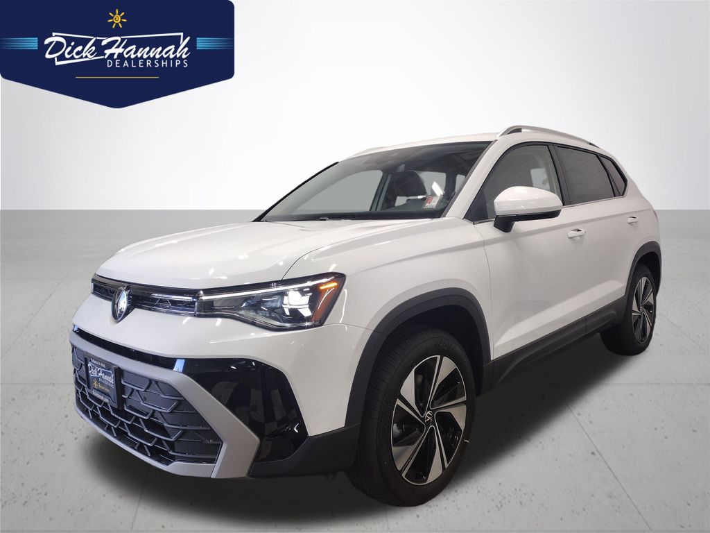 2025 Volkswagen Taos SE's photo