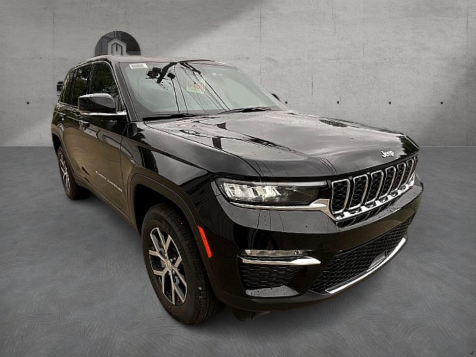 2025 Jeep Grand Cherokee Limited photo 2
