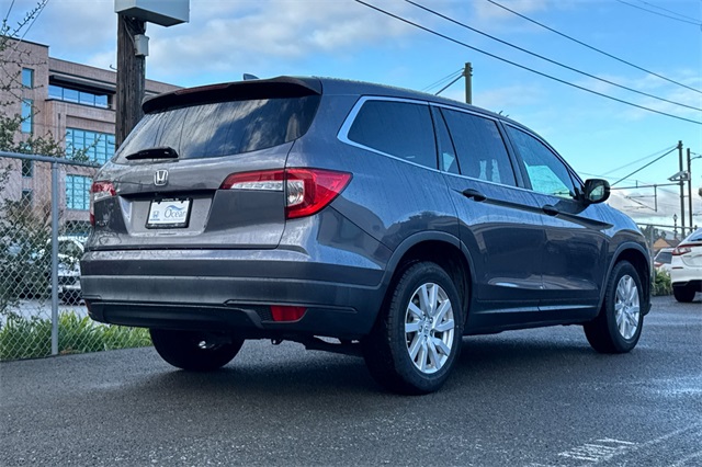 2020 Honda Pilot LX photo 3