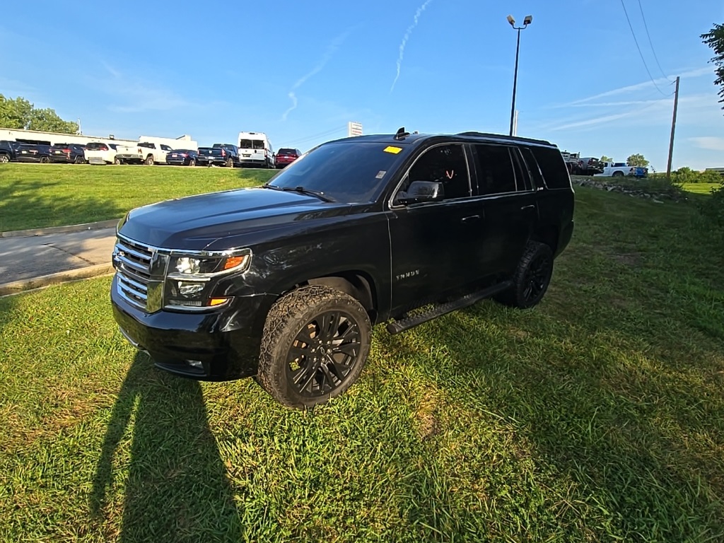 Used 2019 Chevrolet Tahoe LT with VIN 1GNSKBKC1KR404467 for sale in Kansas City