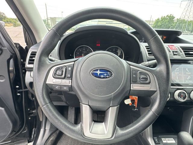 2018 Subaru Forester Premium photo 11