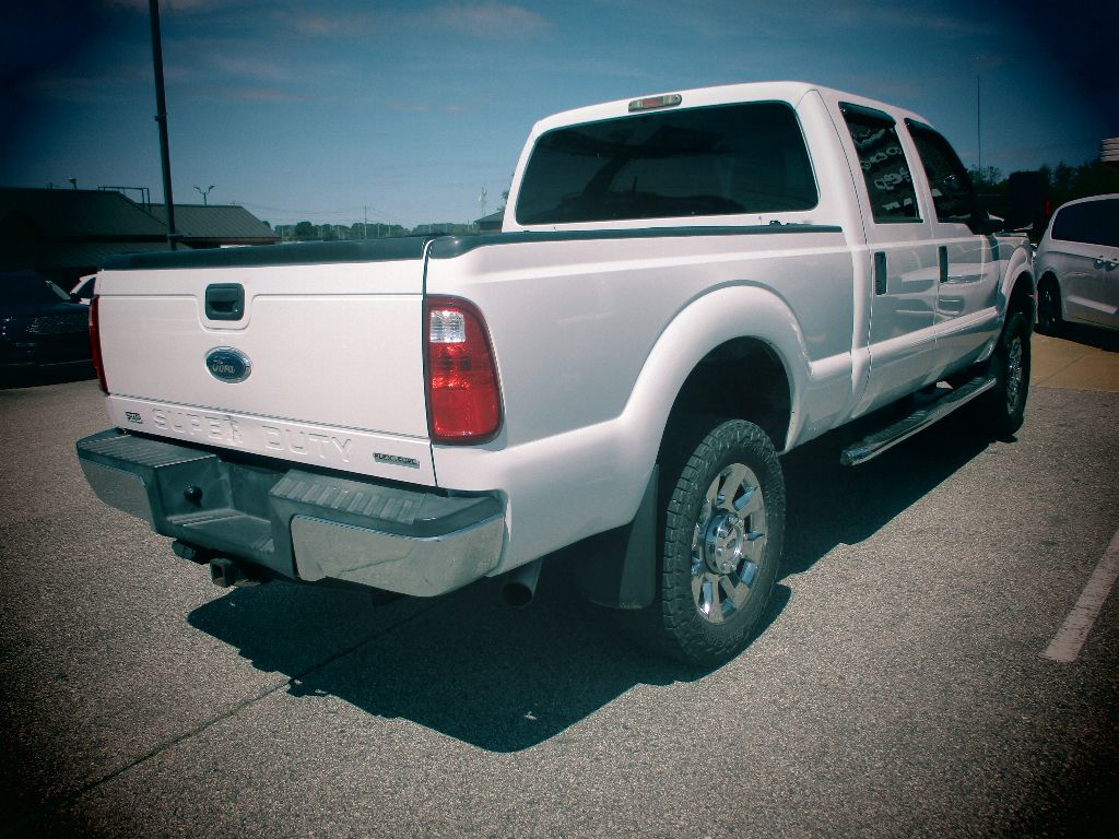 2015 Ford F-250 XLT photo 16