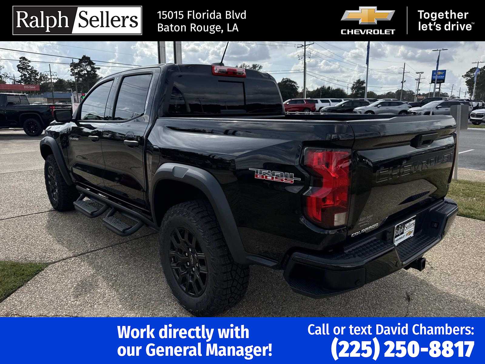 2026 Chevrolet Colorado Trail Boss photo 2