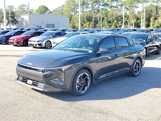 2025 Kia K4 EX photo 3