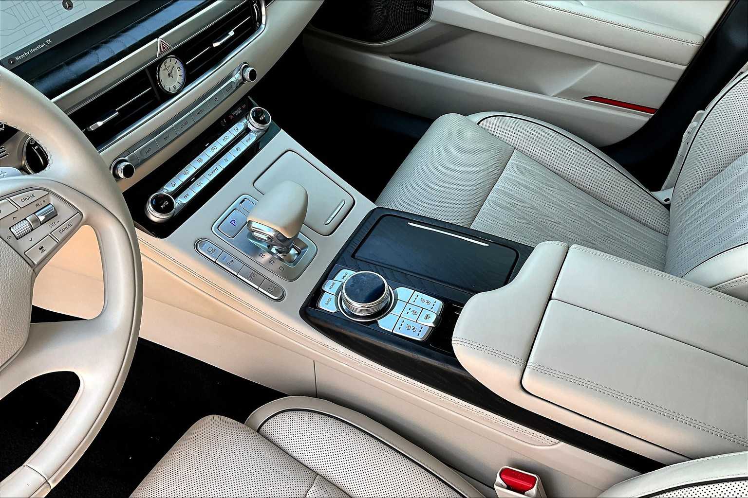 2022 Genesis G90 3.3T Premium photo 15