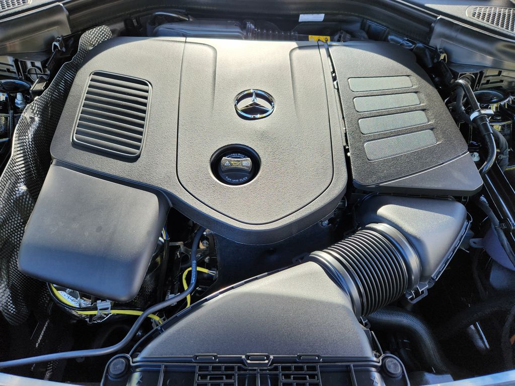 2026 Mercedes Benz GLC 300 4MATIC photo 17