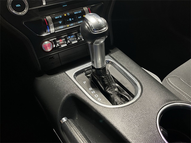 2018 Ford Mustang EcoBoost photo 24
