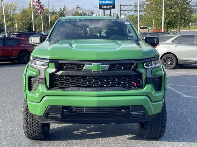 2025 Chevrolet Silverado 1500 RST photo 2