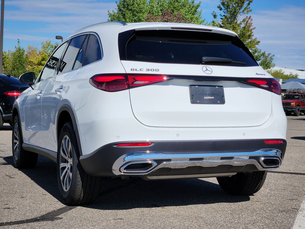 2026 Mercedes Benz GLC 300 4MATIC photo 5