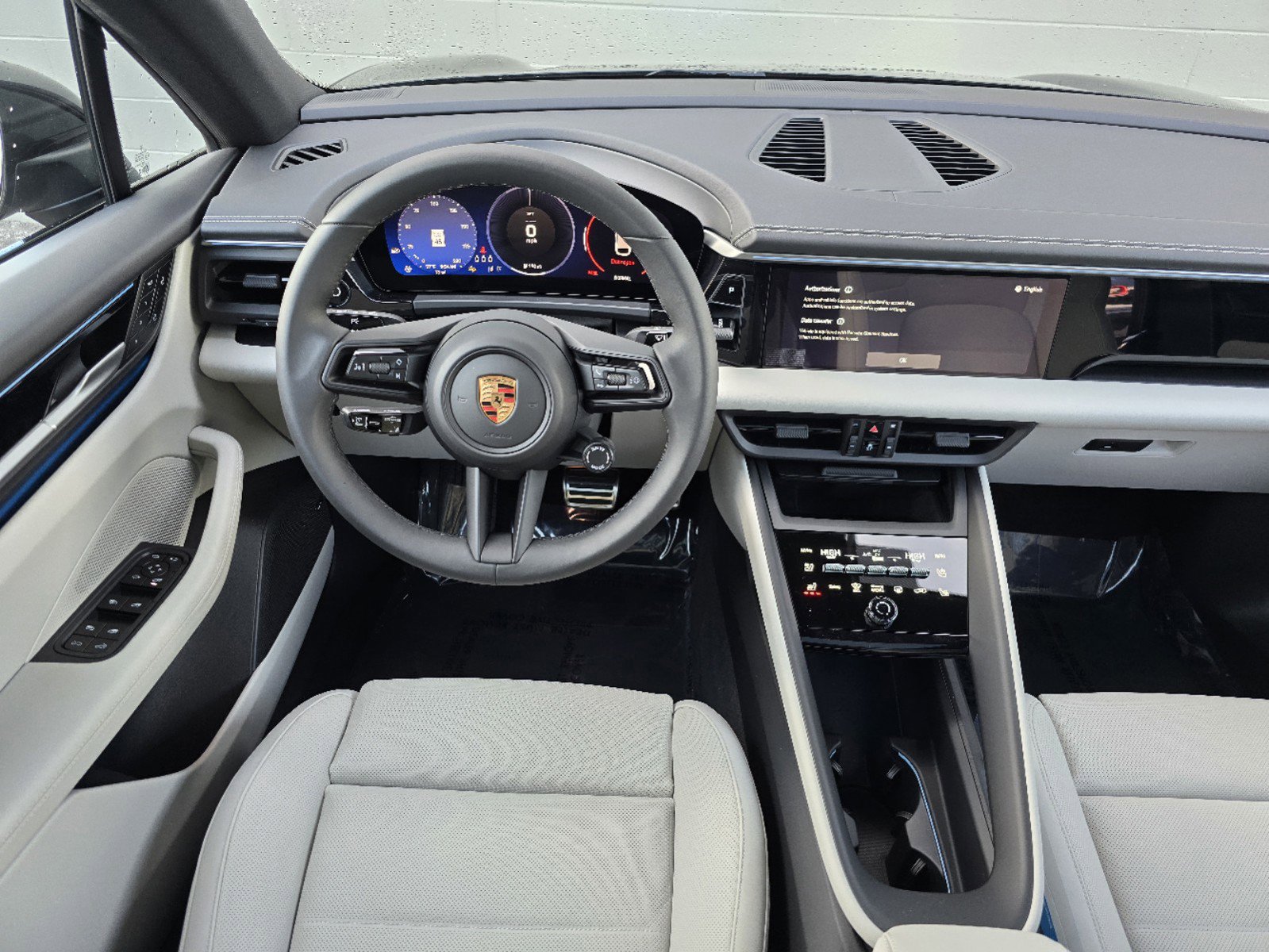 2025 Porsche Macan Electric photo 27