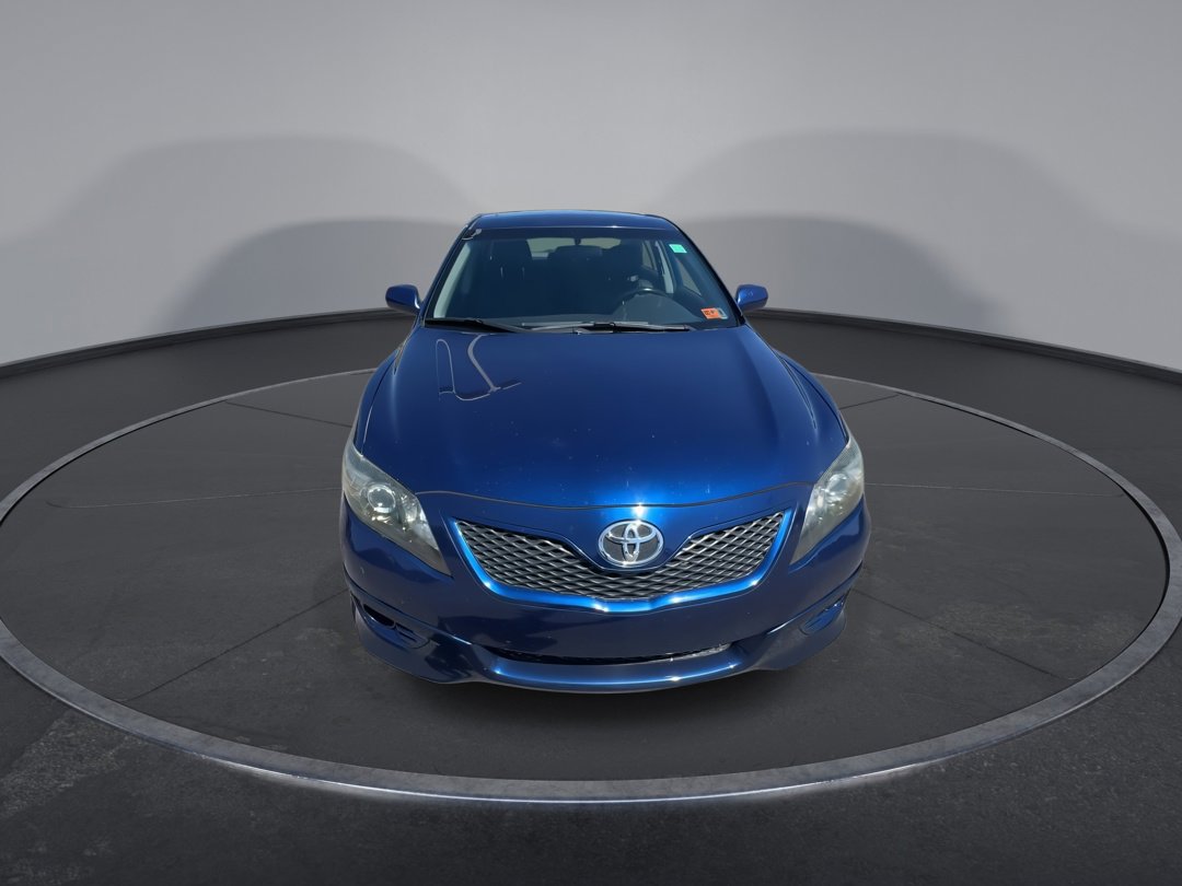 2011 Toyota Camry SE photo 3