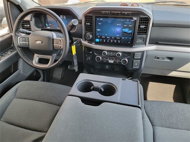 2024 Ford F-150 XLT photo 32