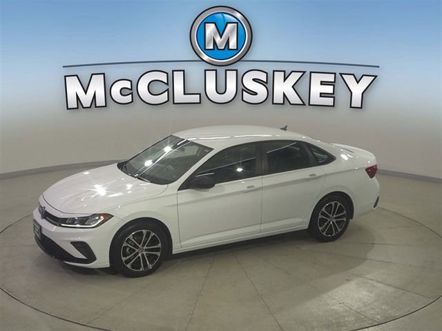 2025 Volkswagen Jetta Sport's photo