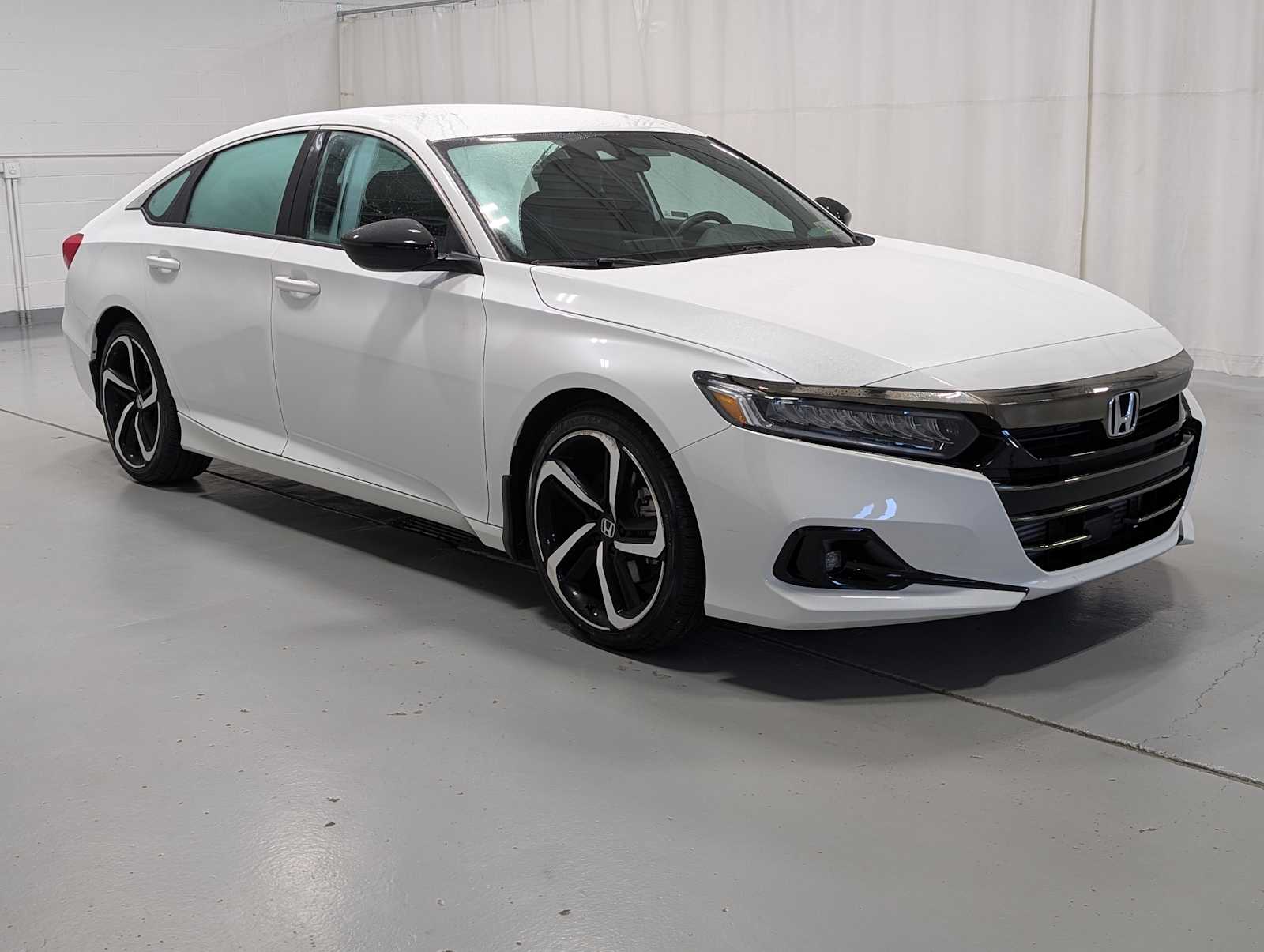 2022 Honda Accord Sport photo 4