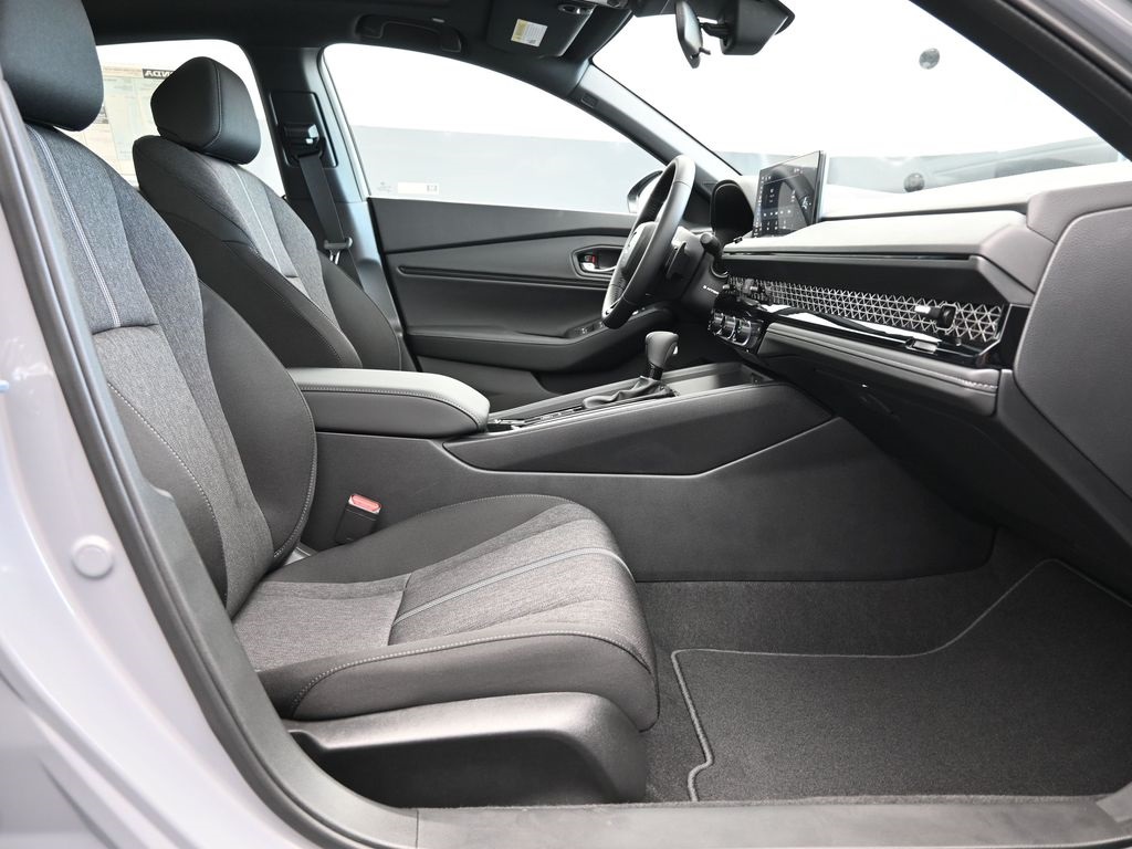 2025 Honda Accord Hybrid Sport photo 31