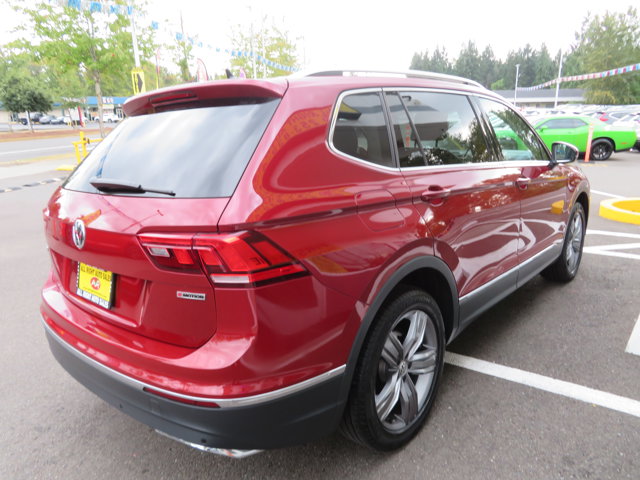 2021 Volkswagen Tiguan R-Line Black SEL photo 5