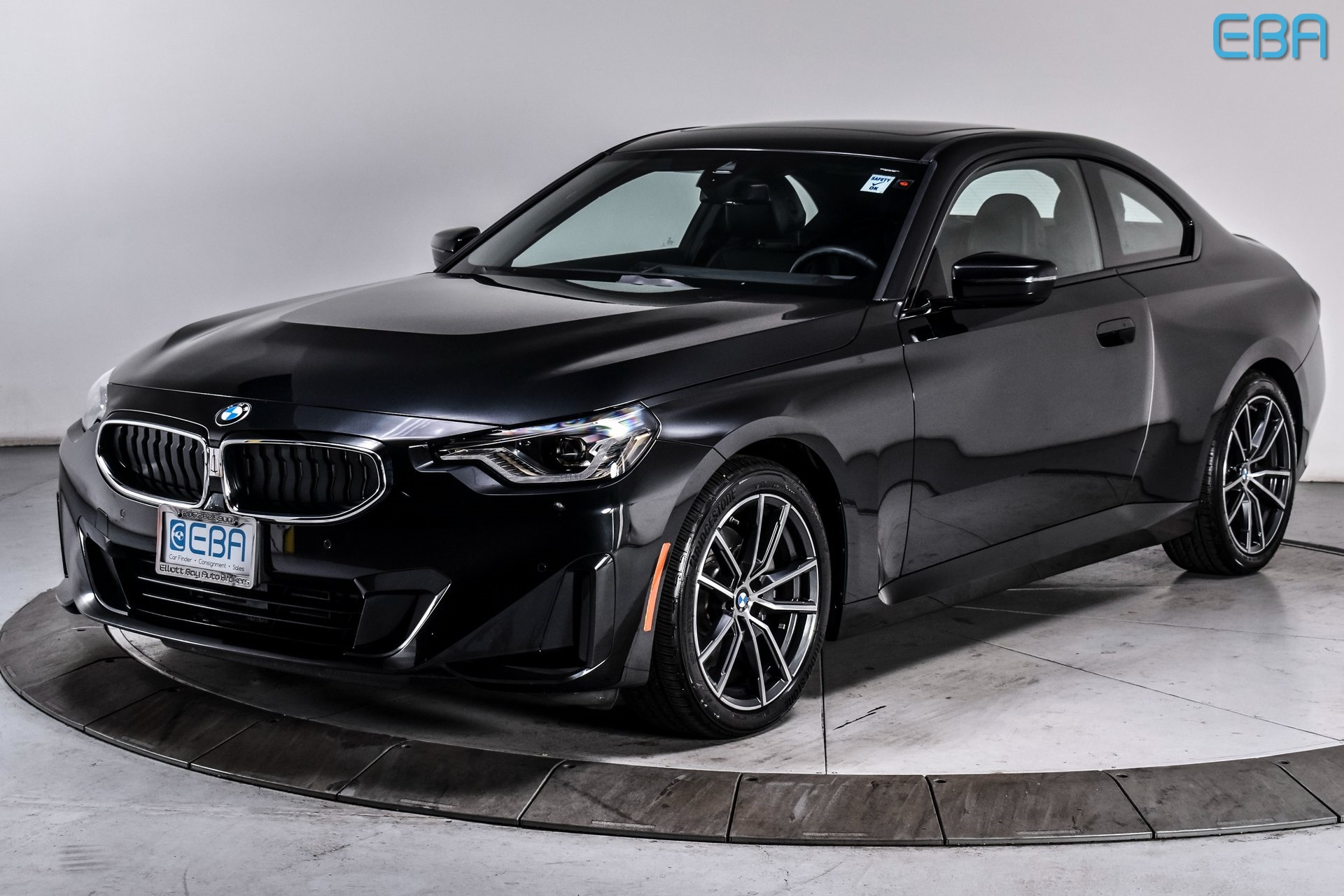 2024 Bmw 230i xDrive photo 2