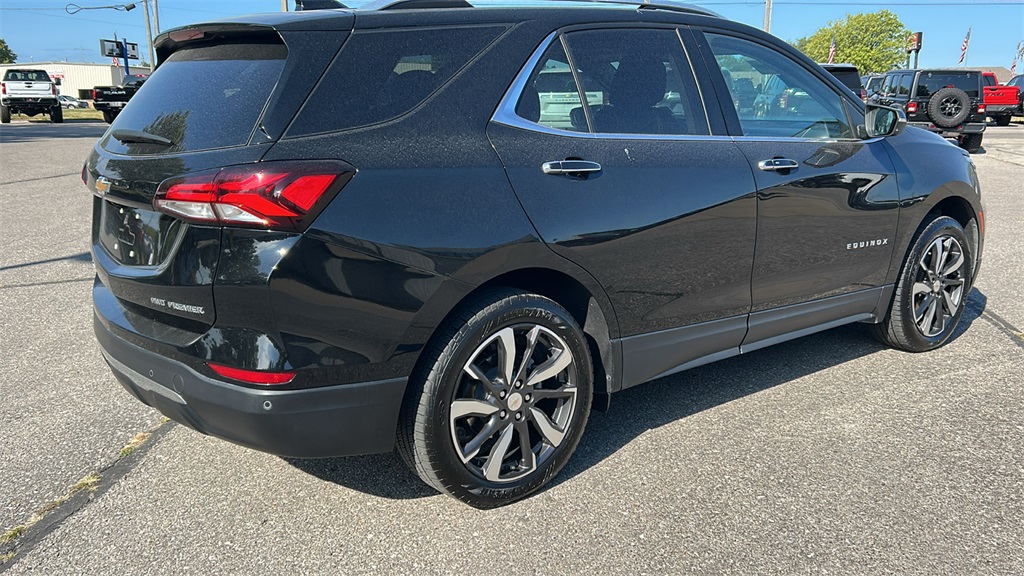2023 Chevrolet Equinox Premier photo 2