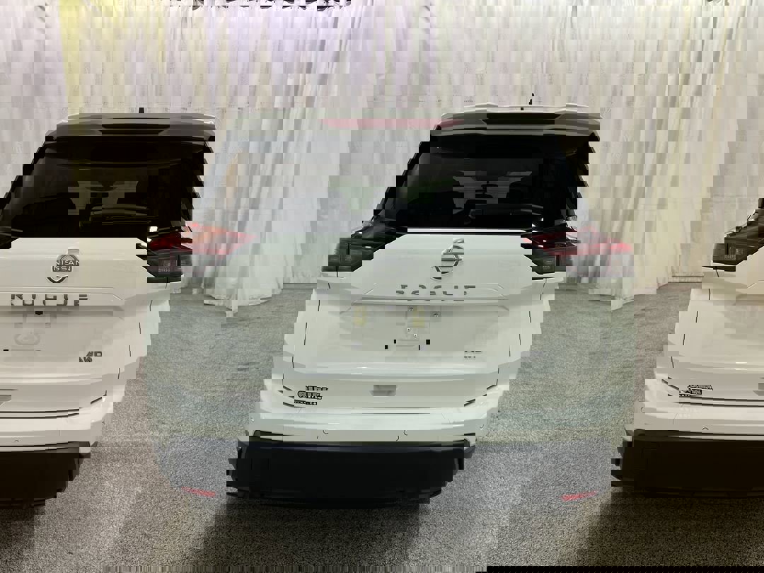 2026 Nissan Rogue S photo 4