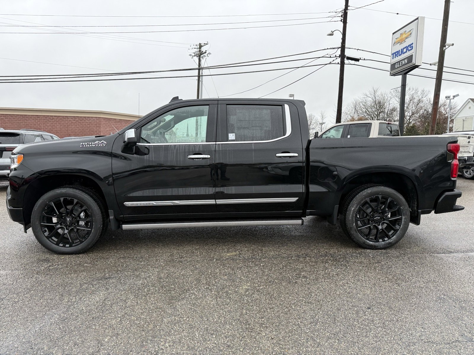 2026 Chevrolet Silverado 1500 High Country photo 3