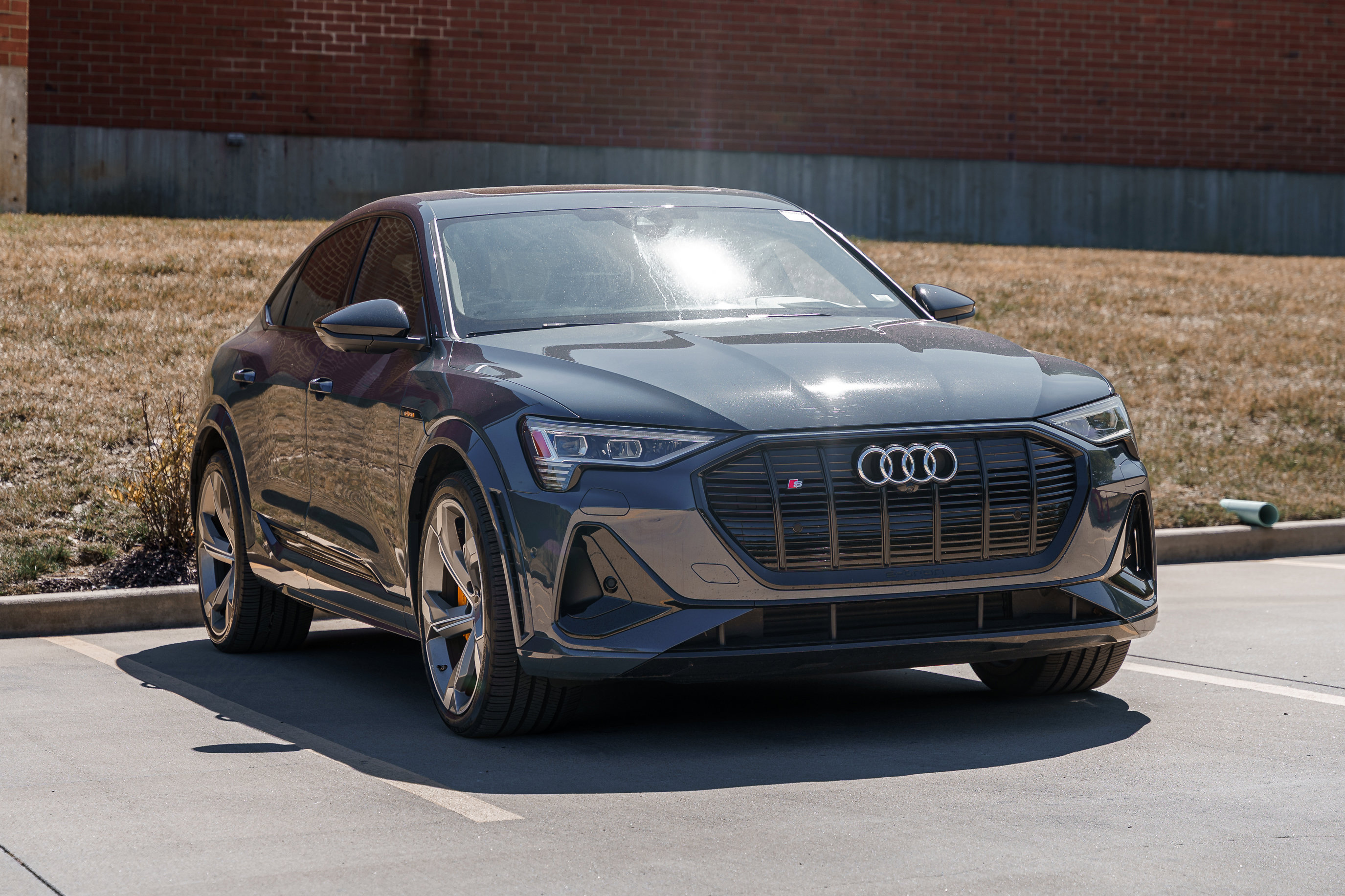 Used 2022 Audi e-tron S Sportback Prestige with VIN WA13CBGE1NB033371 for sale in Kirkwood, MO